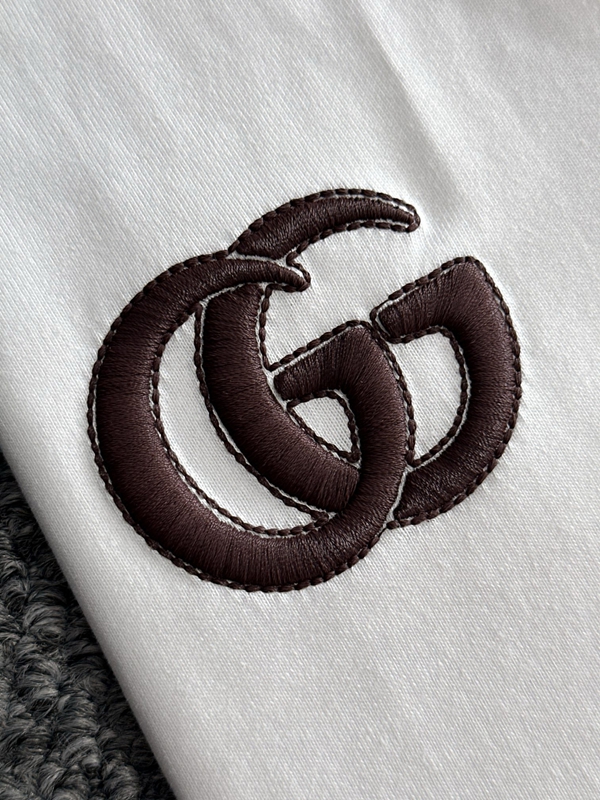 ブランドTシャツ素材ディテール